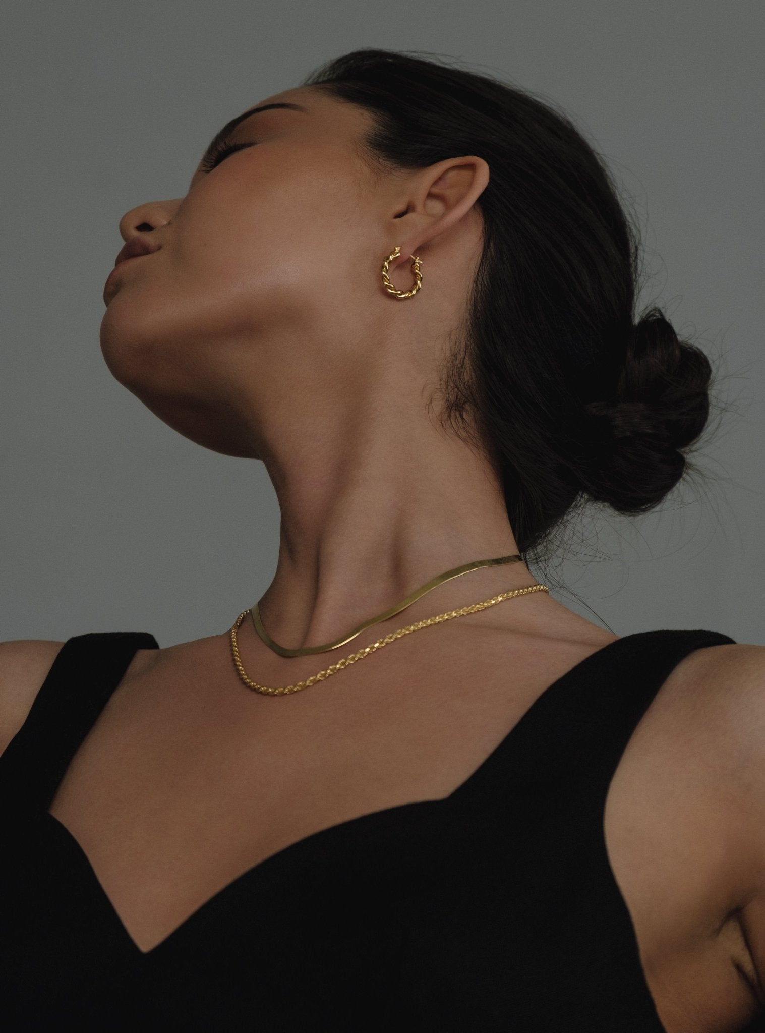 CELIE TWISTED HOOPS - 18K GOLD VERMEIL - Nejim