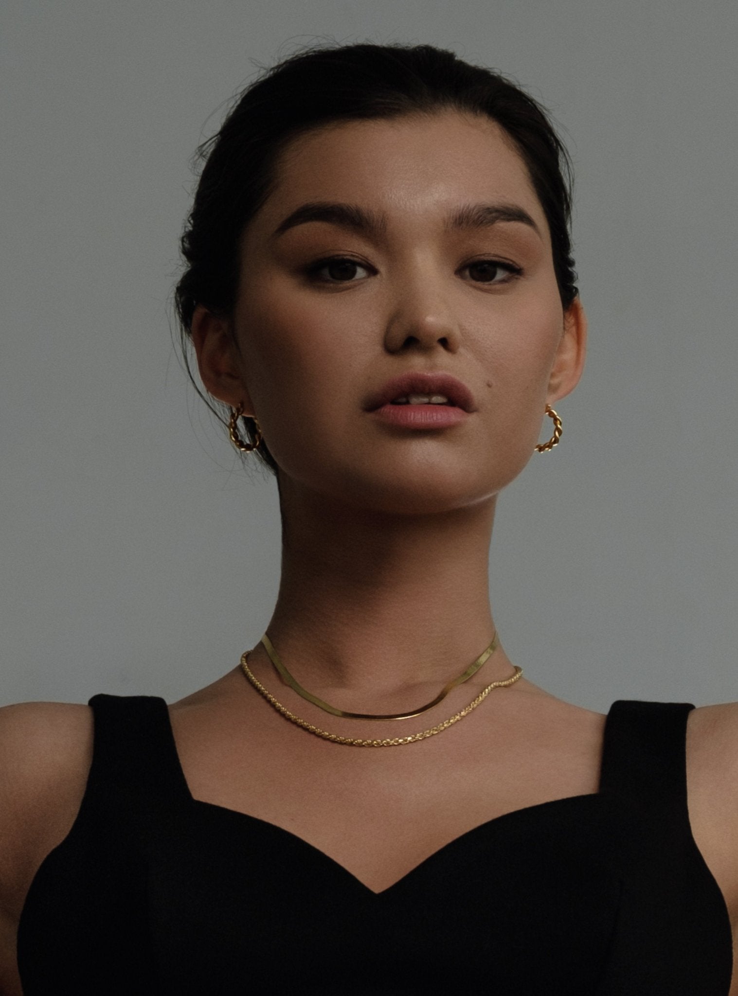CELIE TWISTED HOOPS - 18K GOLD VERMEIL - Nejim